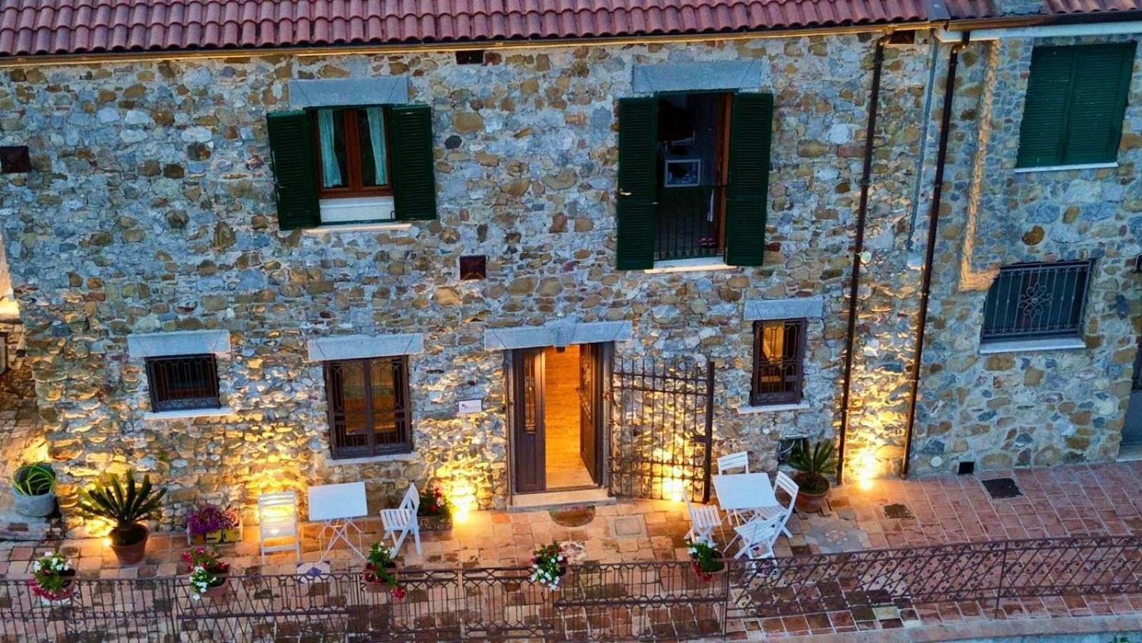 La Riggiola Bed & Breakfast ซาแลร์โน ภายนอก รูปภาพ